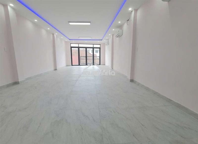 Cho thuê nhà 5x22(trệt+lửng+2lầu) full máy lạnh+thang máy nhà mtkd