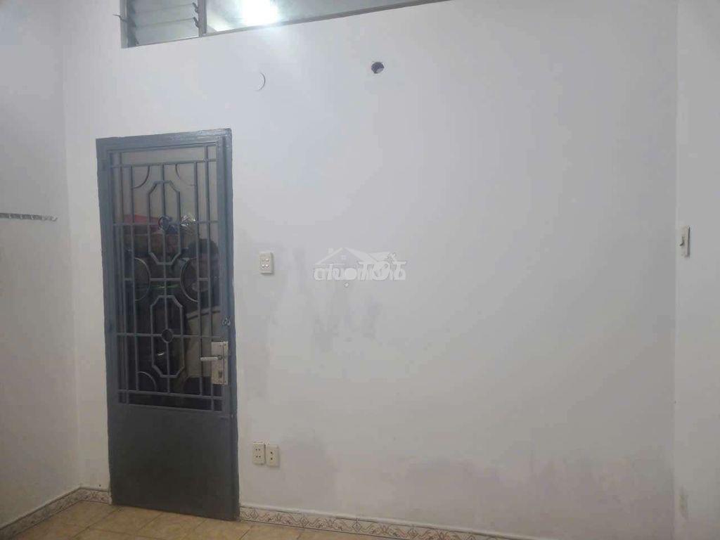 Cho thêu phòng trọ q10 lê hồng phong - 2