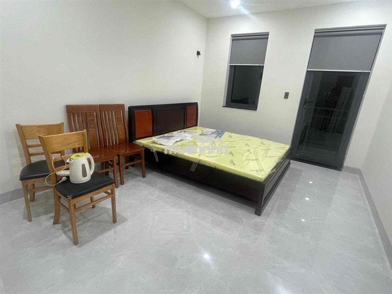 Studio full nội thất 35m2 ngay vòng xoay liên phường - có ban công