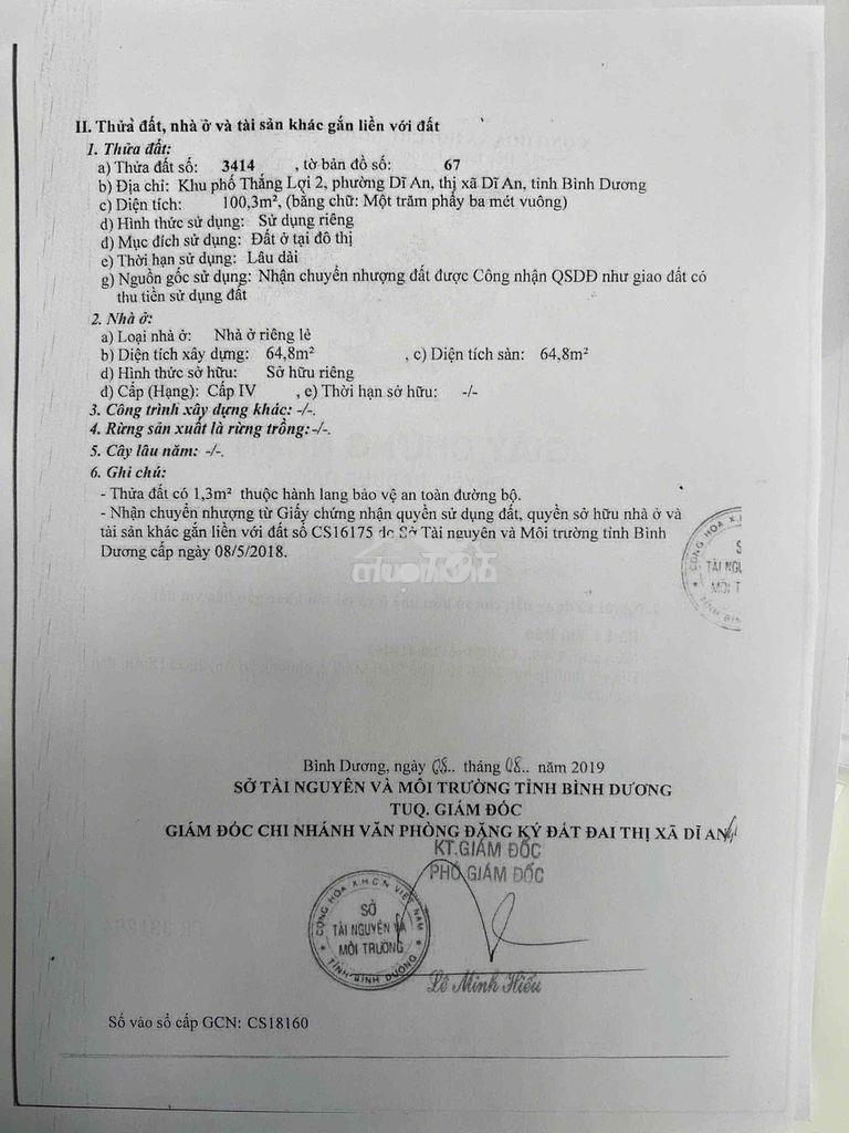 Gia đình cần bán gấp nhà mái thái dt 100 thổ cư 100%