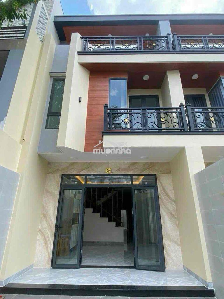 Cho thuê nha nc 4pn 5wc 5x25m sân to hẻm 872/ quang trung p8 - 2