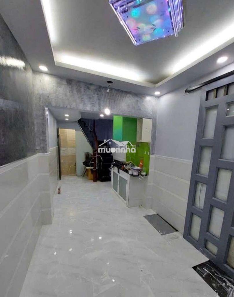 Nhà hiếm - quận 5 - 3pn, 4 wc - hơn 2 tỷ - cách chợ hòa bình 100m - 2