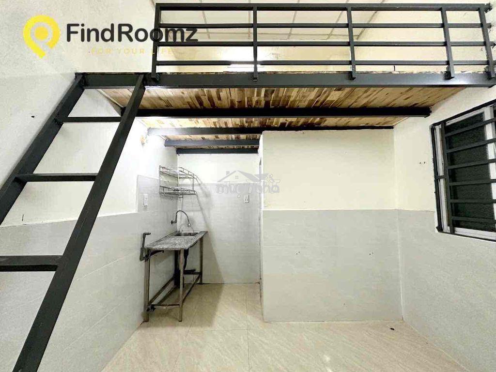 Duplex giá rẻ gác cao ngay cv làng hoa - 2