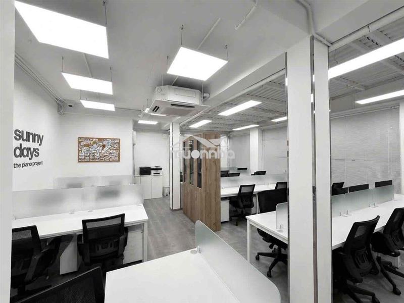 Văn phòng trần nhật duật q1, 140m2, sàn suốt, ngăn sẵn phòng