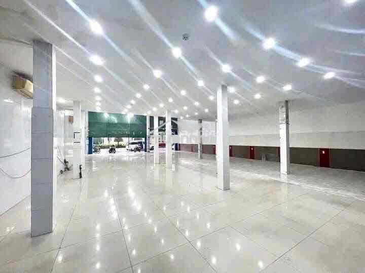 🏡 Cho thuê mặt bằng trung tâm thủ dầu một - diện tích: 12x40 - thiết - 2
