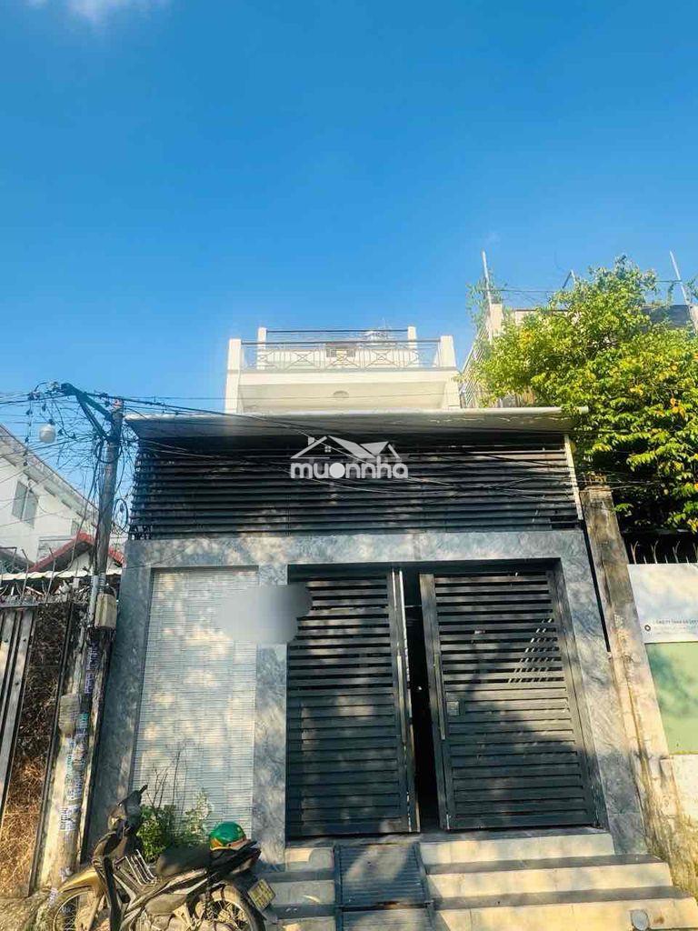 Nhà siêu rộng 5x30 2 lầu sân xe hơi 5pn