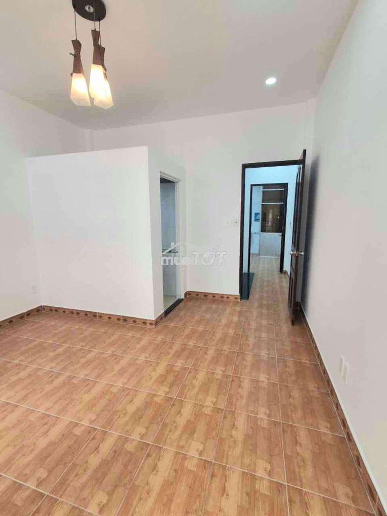 Bán nhà hẻm 5m đường cống lở,tân bình, dt4x13m,2tầng, 2pn,giá 5,2tỷ.  - 2
