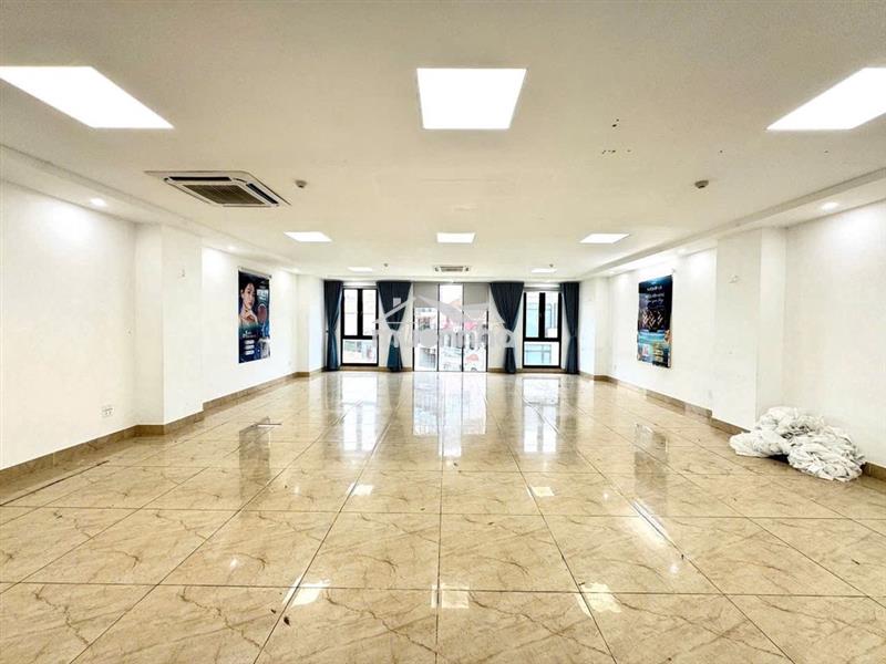 Cho thuê vp phố đặng thùy trâm,cầu giấy,hà nội,dtsd 110m2, thông sàn,