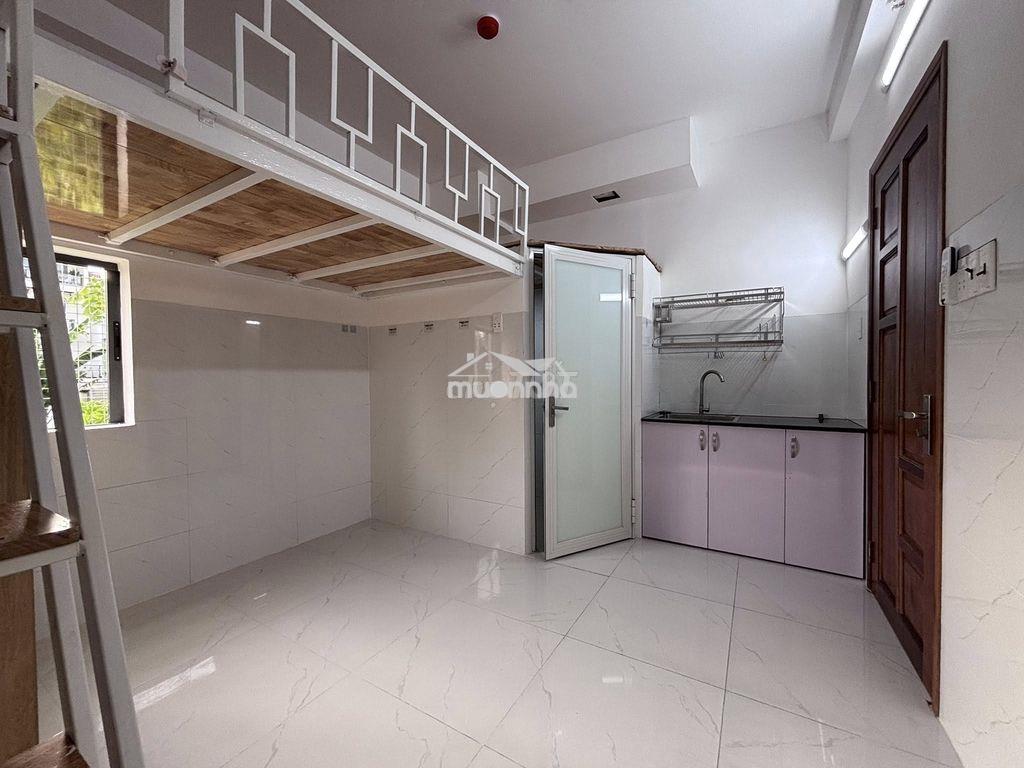 Phòng cửa sổ trời, máy lạnh - cách aeon 5p đi xe | giá từ 2tr9 - 2