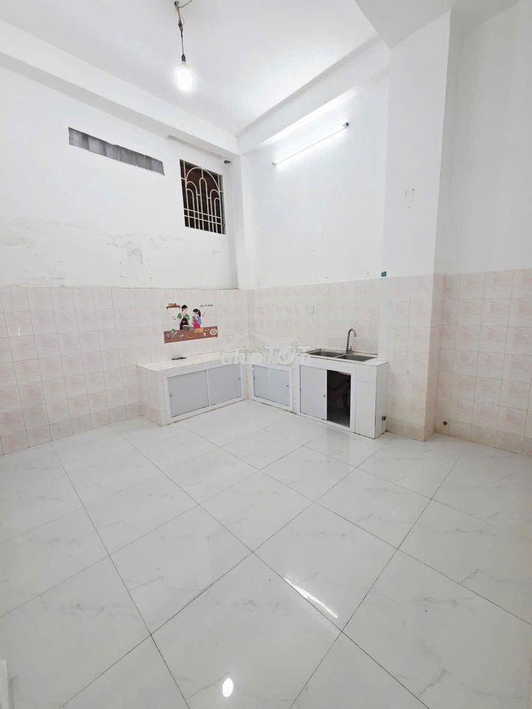 Cho thuê nhà khu vườn lài 4 x 17 m đuc 1 lầu, 1 sân thượng đẹp - 2
