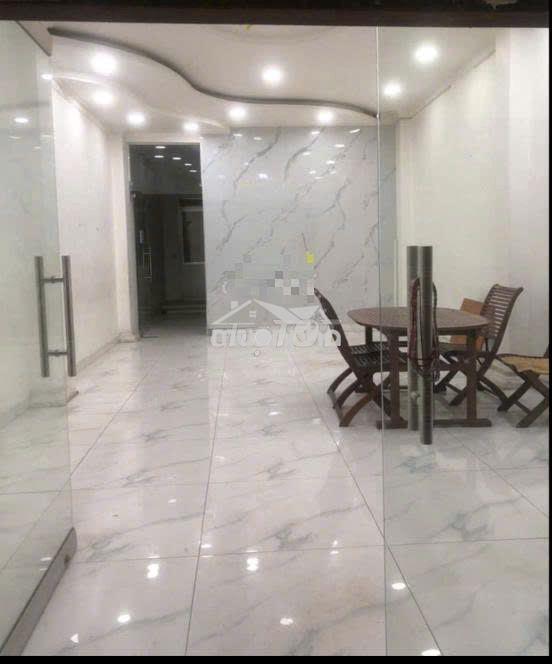 Nhà nguyên căn 400m2 trung tâm quận 1 - 4