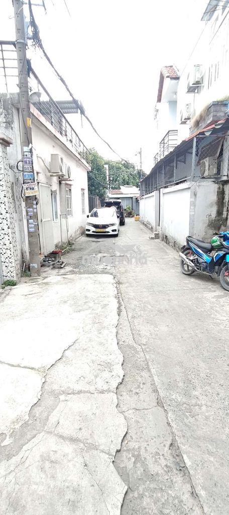 Kiot mặt tiền hẻm mới tinh gác cao 2m - 4