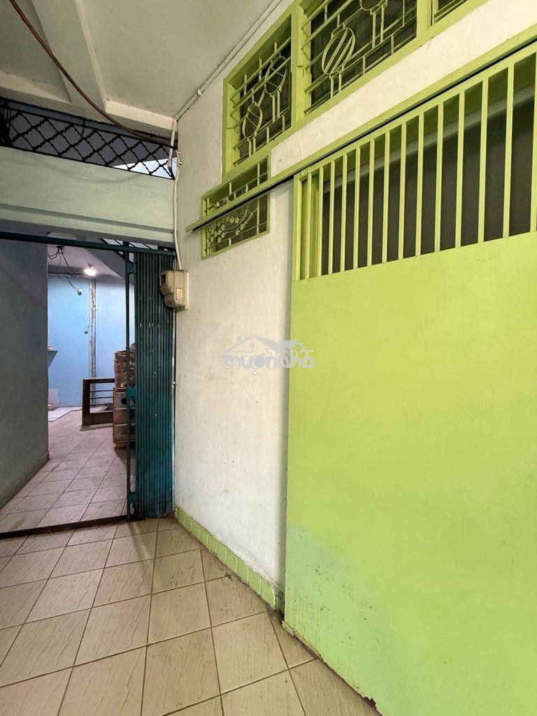 Cho thuê căn hộ tầng 2 chung cư 830 đường võ văn kiệt - 2