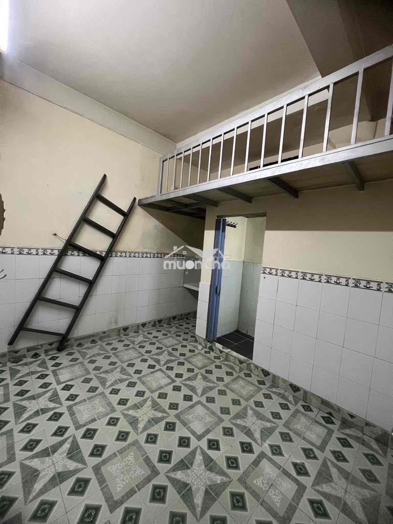 Phòng quận tân bình toilet trong phòng cho nấu ăn