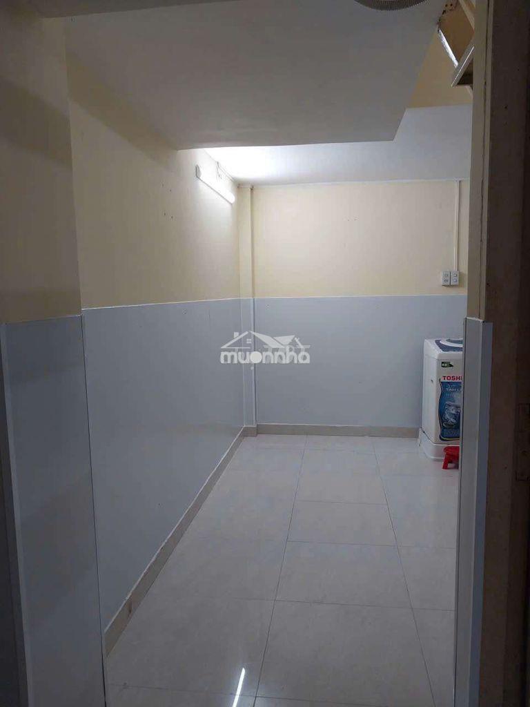 Nhà-nc-3pn-2wc-gia-9tr-nguyen công trứ.quận 1.