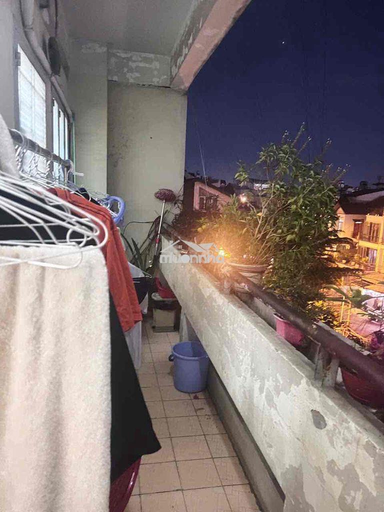 Chung cư có thang máy. dt 58m2 có 2 pn,2 wc - 2