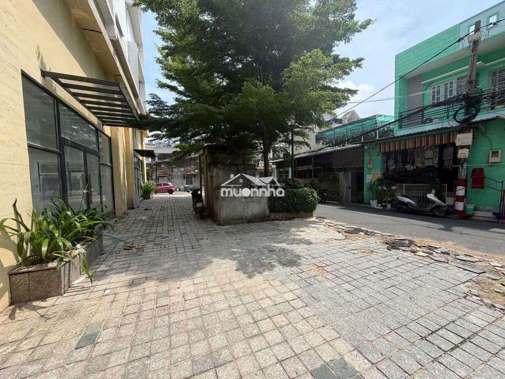 Shophouse góc 3 mặt tiền có lề đường 10m view cực đekp tiện buôn bán - 3
