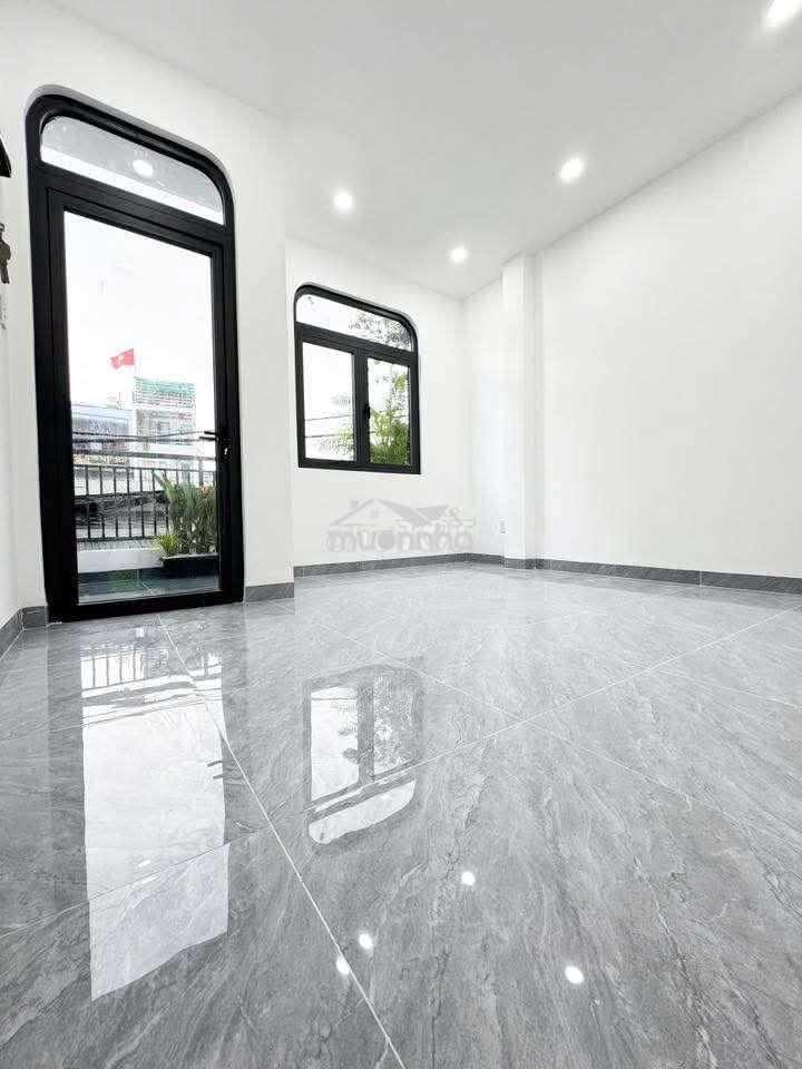 Bán nhà đ, ông ích khiêm ,hxh(4,1 x 16m  x 2tầng )giá : nhỉnh 5tỉ tl - 2
