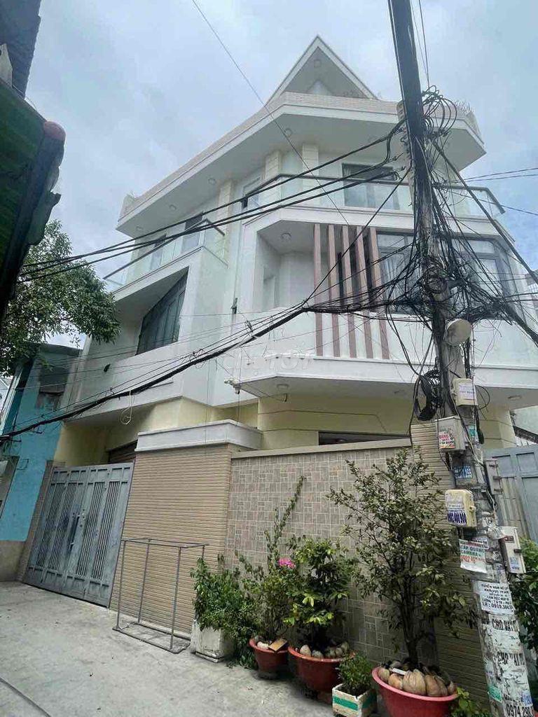 Cho thuê góc 2 mt 3 lầu gần aeon tân phú
