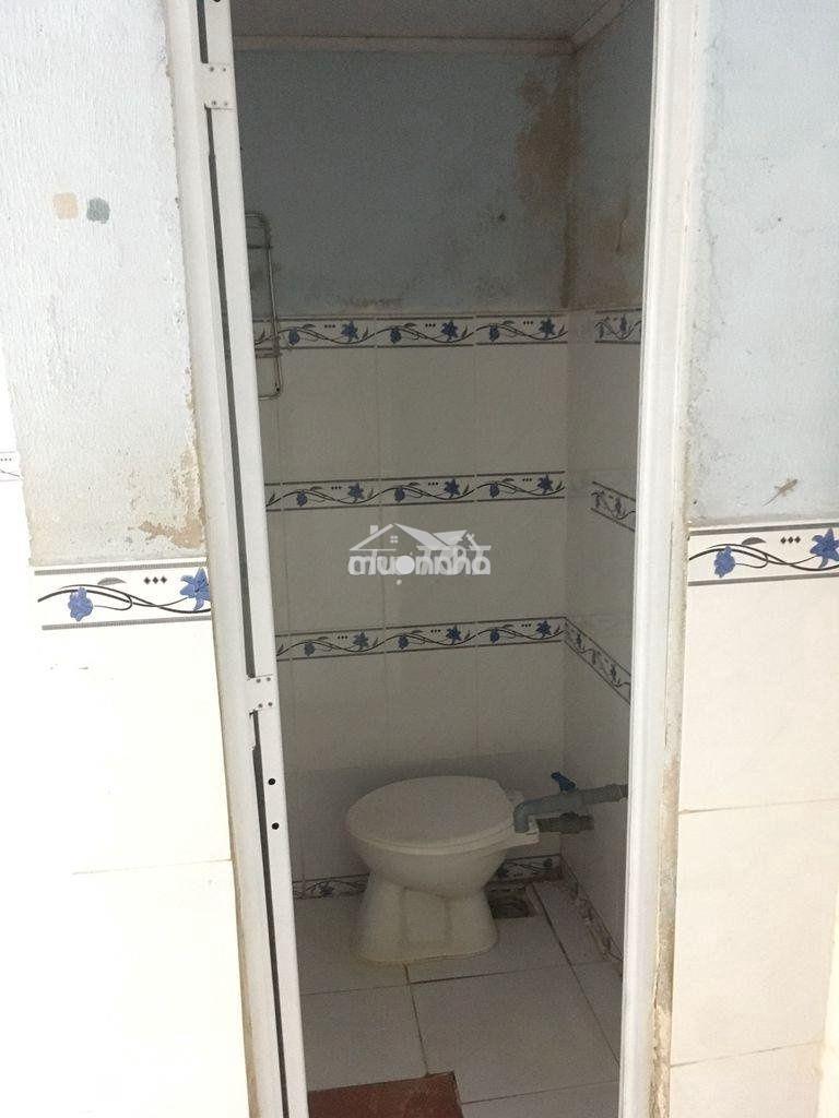 Phòng trọ giá rẻ 18m2 gần ngã ba chùa hóc môn - 4