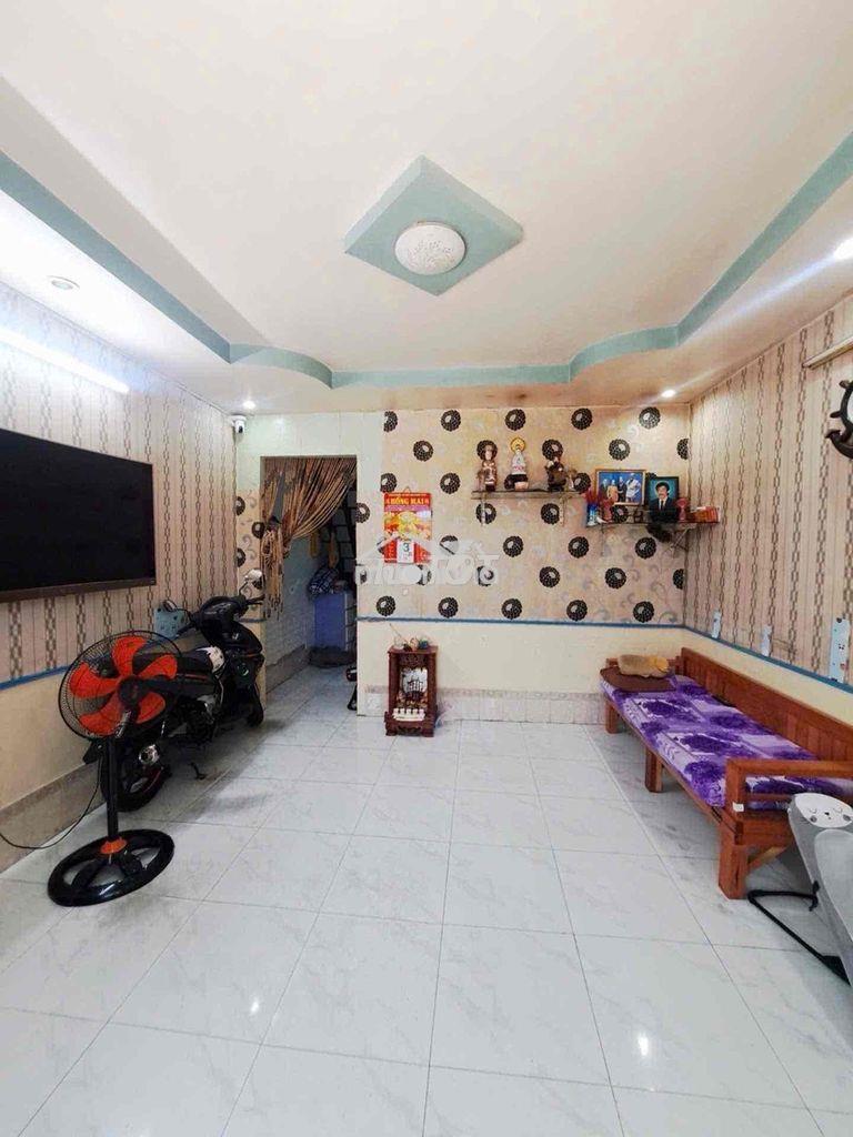 Hàng ngon.hẻm 5m, giá rẻ 4*10 1lầu. 3,7ty - 2