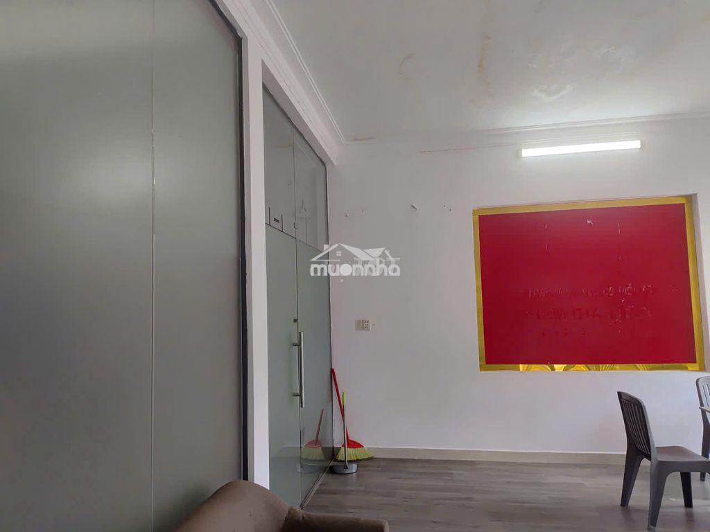Cho thuê tầng trệt 17m2 - 2
