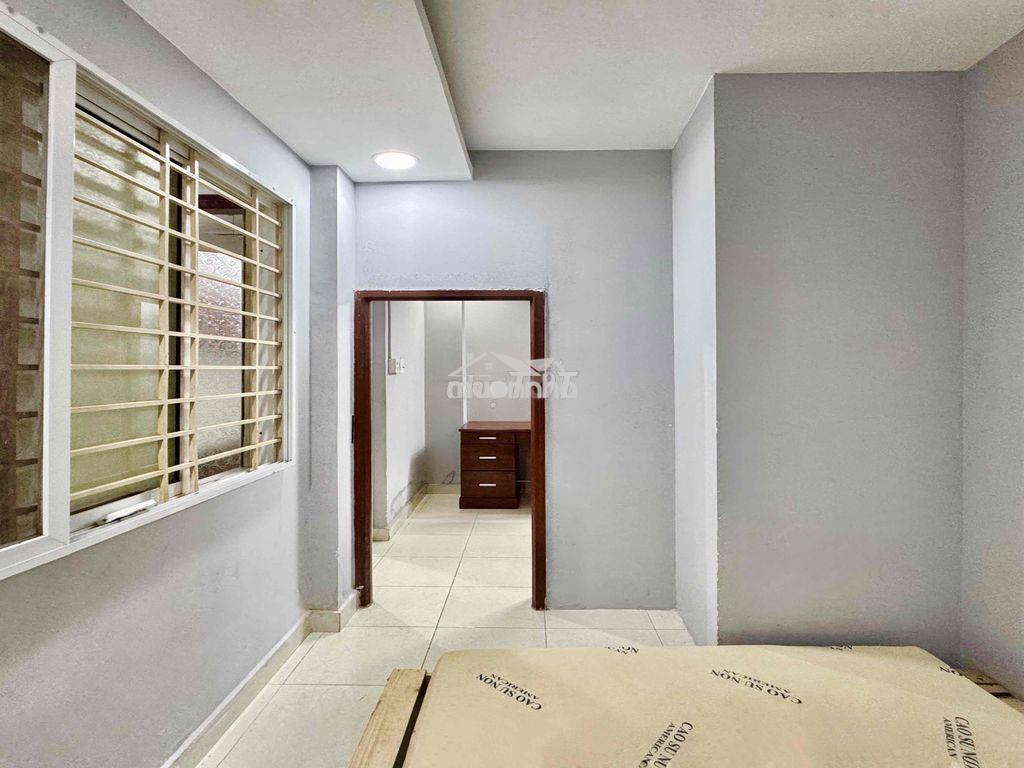 Hai phòng ngủ giá siêu rẻ gần sân bay - 4
