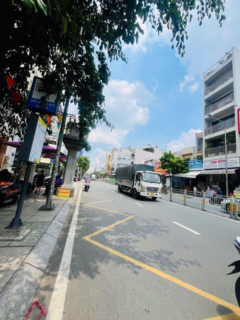 Cho thuê nhà nguyên căn góc 2 mặt tiền đường luỹ bán bích 4,5x18m suốt - 3