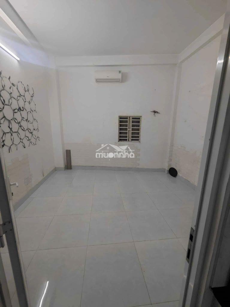 Nhà 1 trệt 1 lầu, sân thượng - 2pn 2wc, đường linh đông, phạm văn đồng - 4