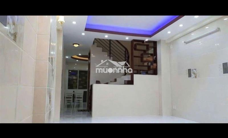 Cho thuê nhà  hẻm 212b ng trãi q1 - 6pn/4wc