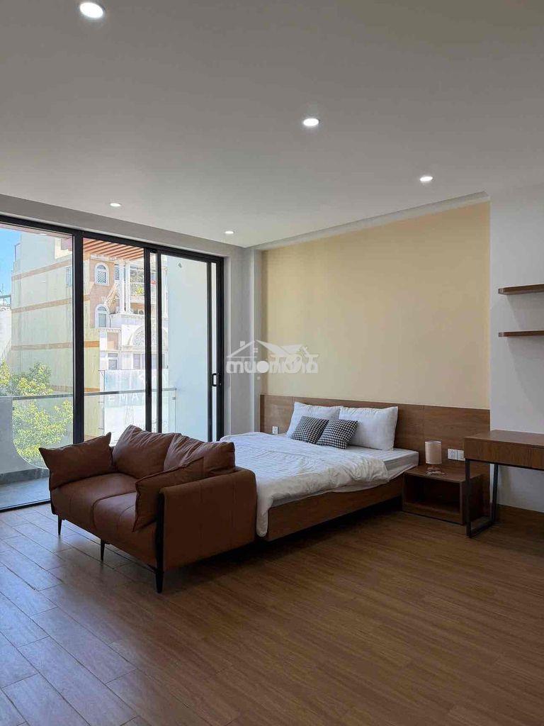 Cho thuê căn studio ban công tách bếp tân quy lâm văn bền quận 7