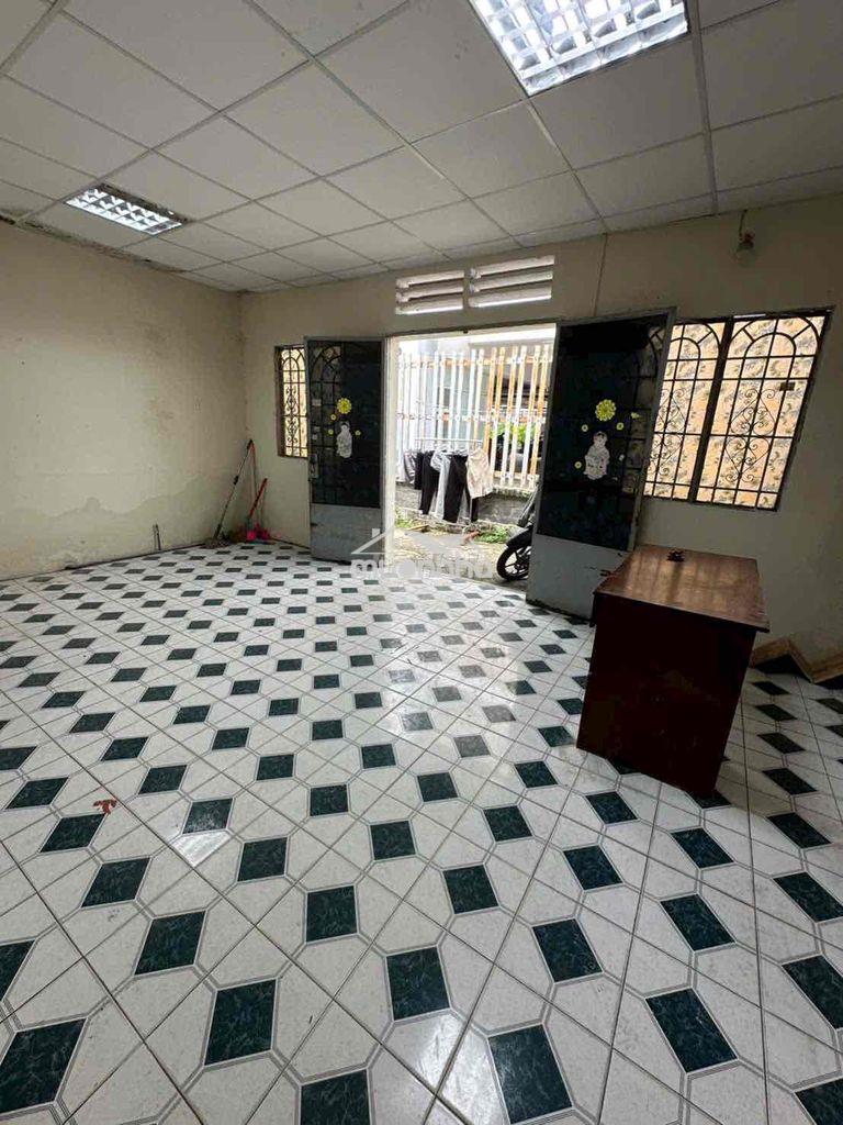 3.8 tỷ - 60m2 ( ngang 5.7m) hxh lê văn việt - nhà cấp 4