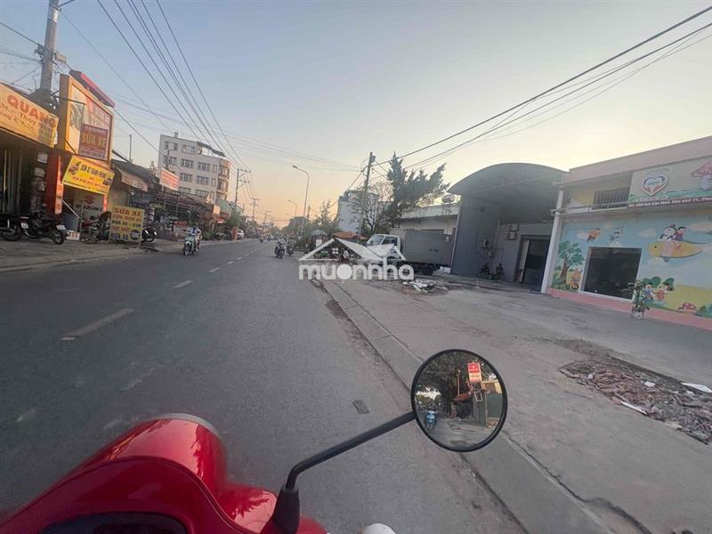 Mt giá bằng trong hẻm