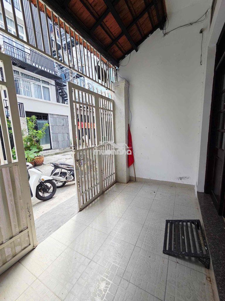 Nhà 2,5 tấm,hẻm 6m,2pn,2wc+ phòng khách,bếp rộng rãi - 4
