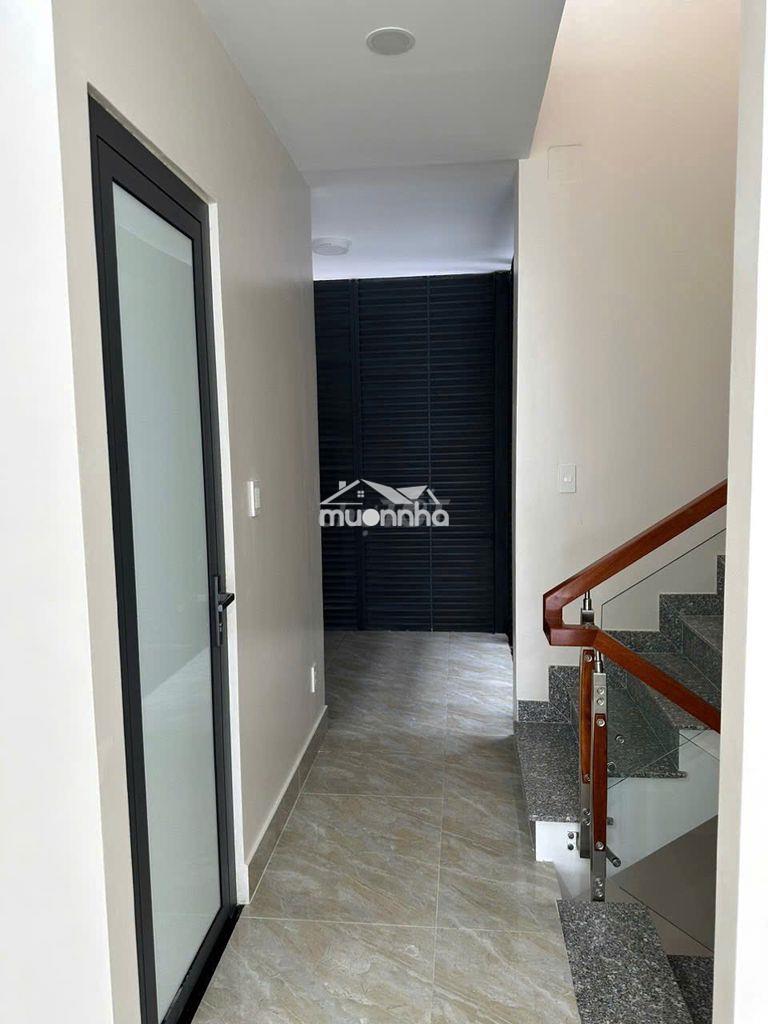Cho thuê vp 5x20m, 1 hầm 3 lầu dtsd 350m2  - 4