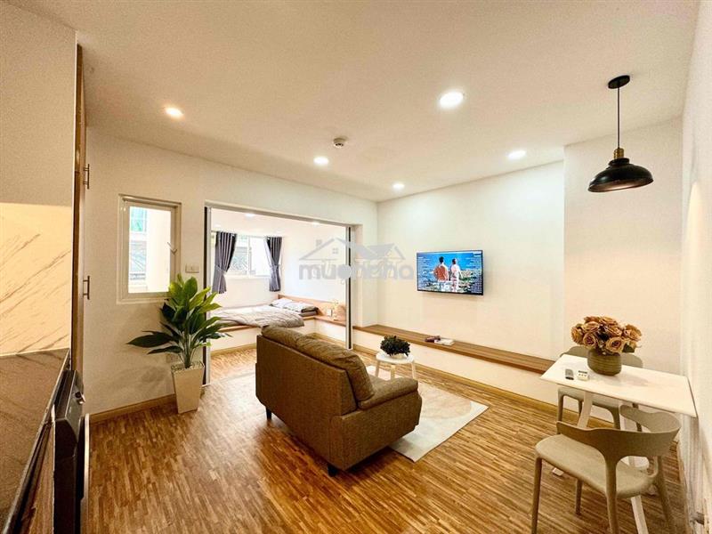 (Chính chủ) cho thuê căn hộ 1 phòng ngủ 50m2, ban công, máy giặt riêng