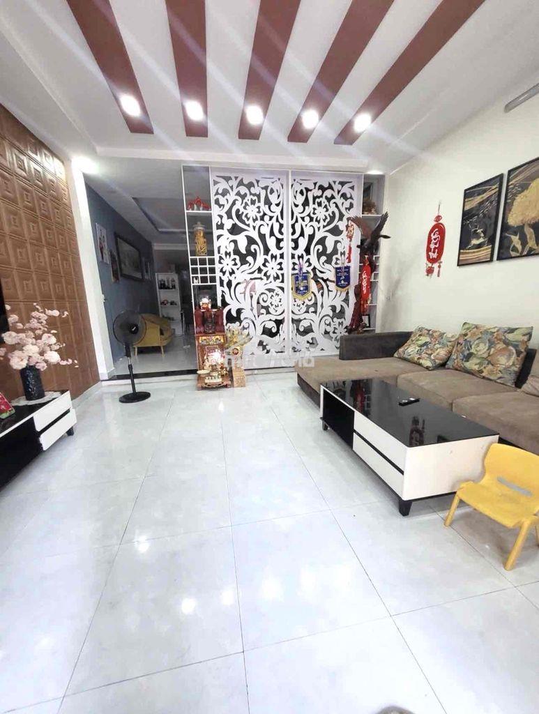Bán nhà 2 tầng ngay chợ hoà xuân - công viên hoà xuân - giá chỉ 6 tỷ 2