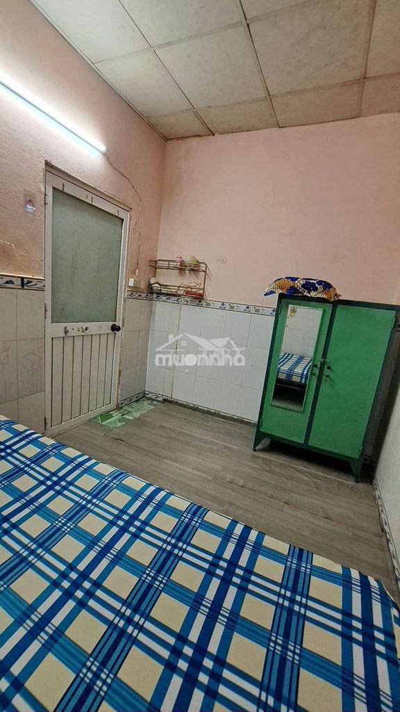 Phòng riêng cho nữ thuê máy lạnh giờ tự do ở ngay cầu ng tri phương 
