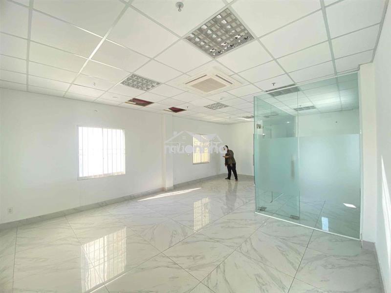 Văn phòng tân cảng, bình thạnh - 50m2, lầu cao view sáng