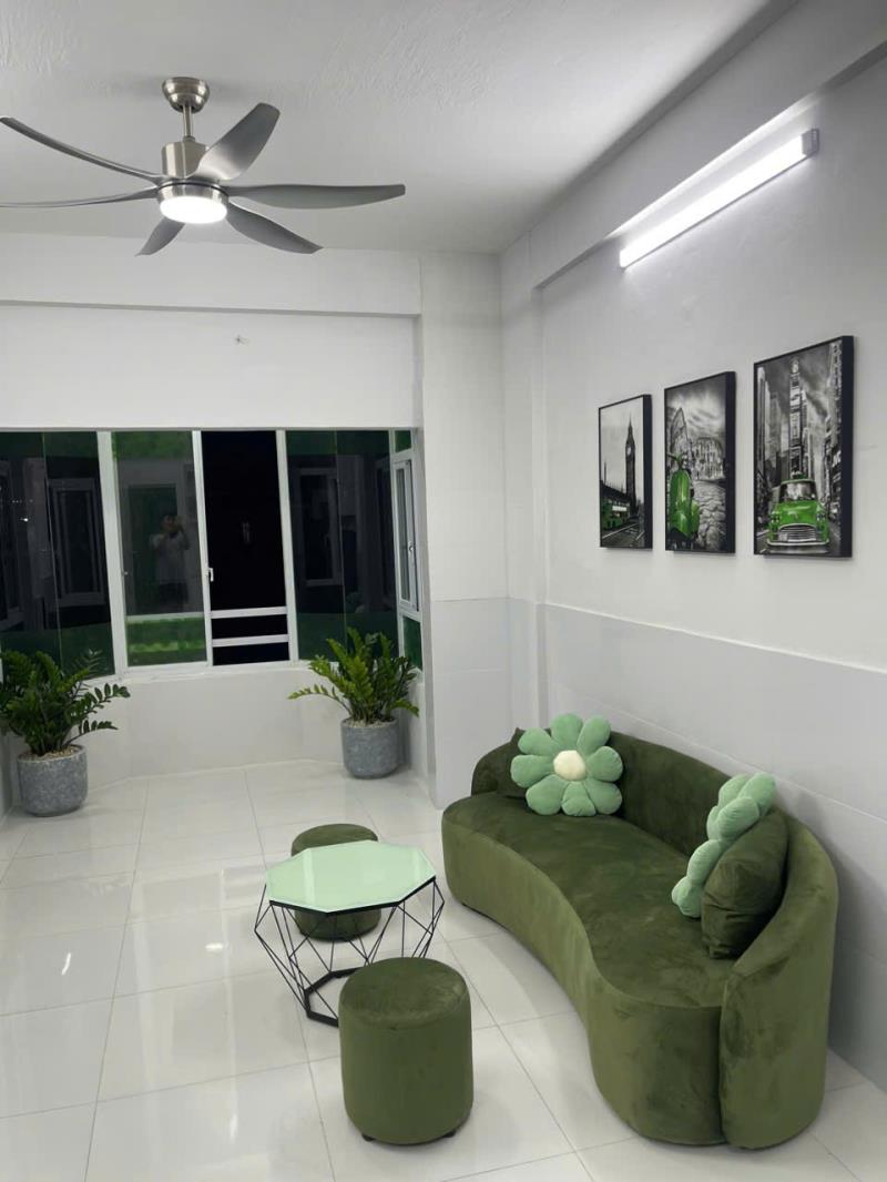 Cần bán gấp căn hộ phan văn trị q5  .3.350 tỷ- 0908556812