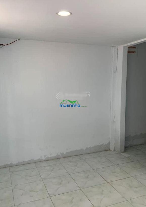 Nhà cấp 4 cần ra hàng gấp chỉ 1 tỷ 450 gần bệnh viện xuyên á. dt 100m², sổ hồng riêng