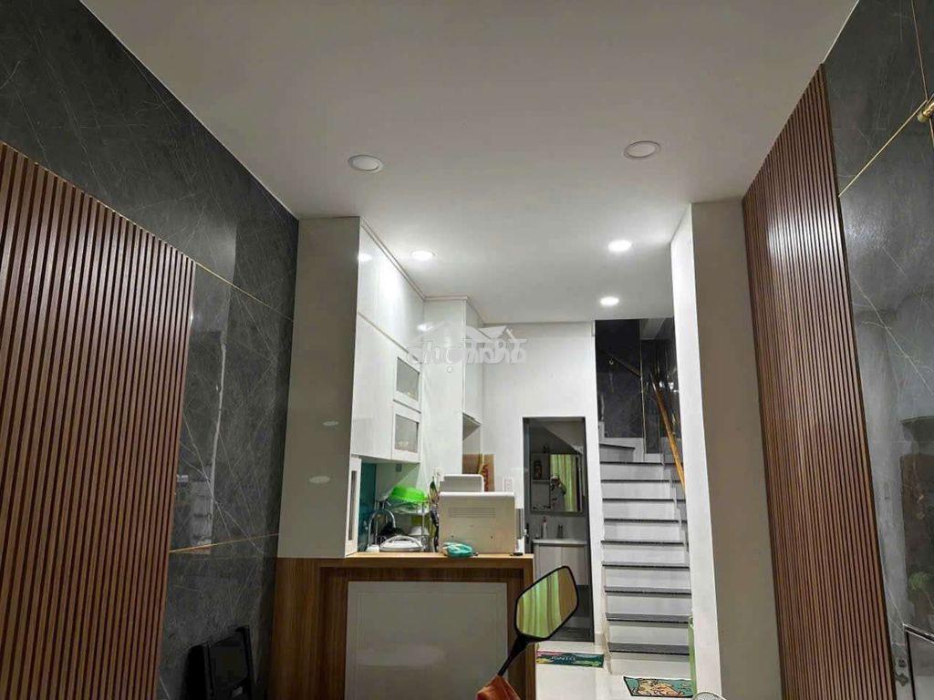 Cho thuê nhà mới, full nội thất - trệt 2 lầu, đường 3th2 q10 - 3