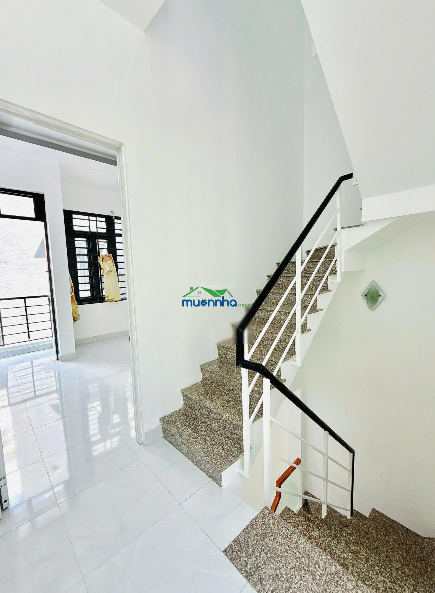 Nhà mới đẹp 4 tầng - hoàn công đủ - ngang 4.1m - phường chánh hưng q8 - 4,280 tỷ - 4