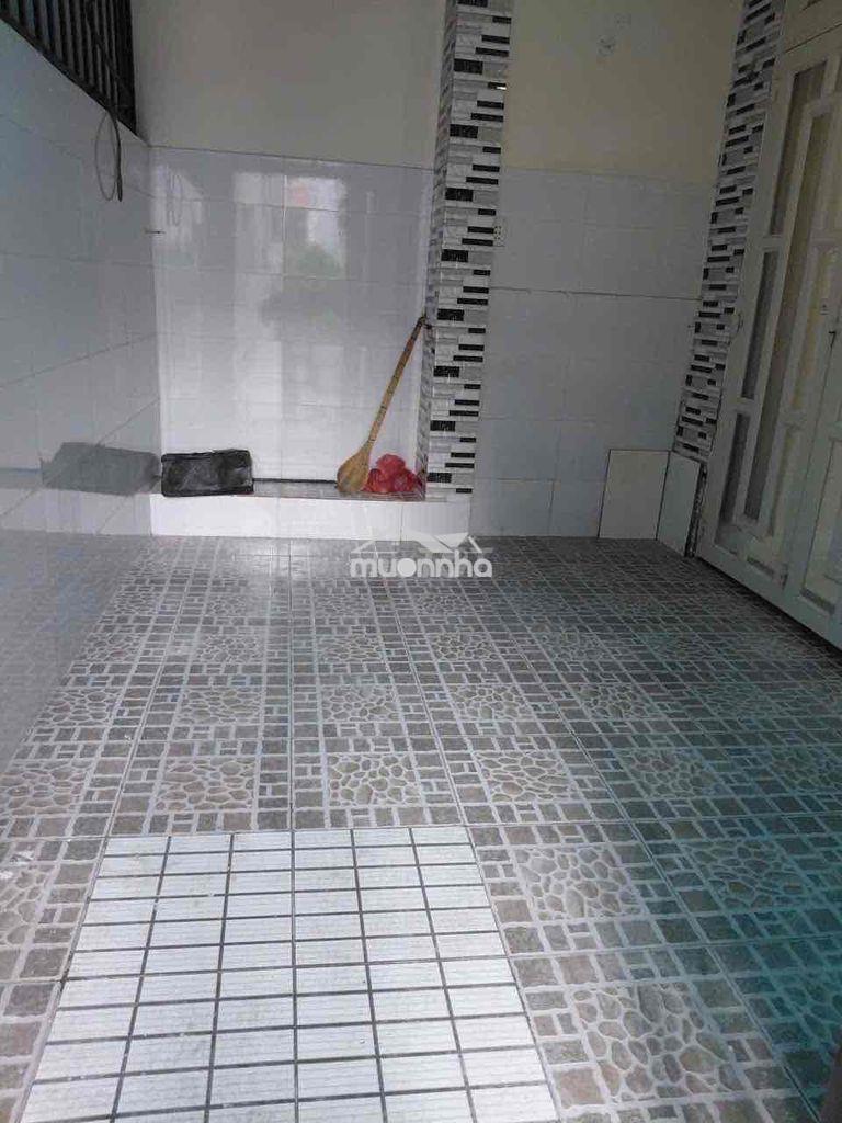 Cho thuê gấp nhà nguyên căn điện nước chính thức quận 7 htp 3p - 3