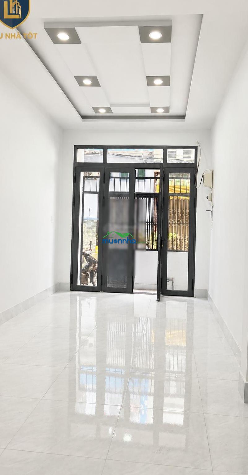 Chủ giảm mạnh chỉ còn 4 tỷ hơn tí hẻm xe hơi 6m 2 bước ra mặt tiền nhà mới ở ngay