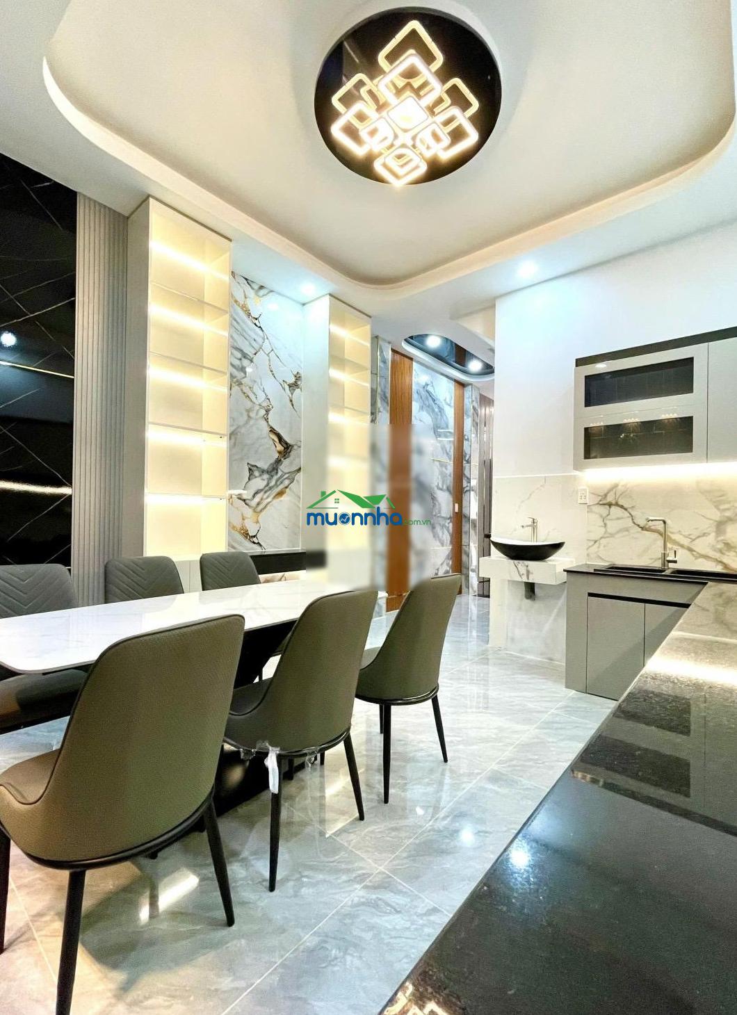 Lê văn việt - hơn 7tỷ - 4 tấm - hxh 6m. nhà mới - 5pn - 5wc - sẵn nội thất - 3