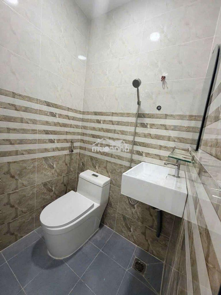 Nhà mới xây, 2pn,1wc, 20m2, hẻm đông dân , nguyễn văn quỳ, quận 7 - 4