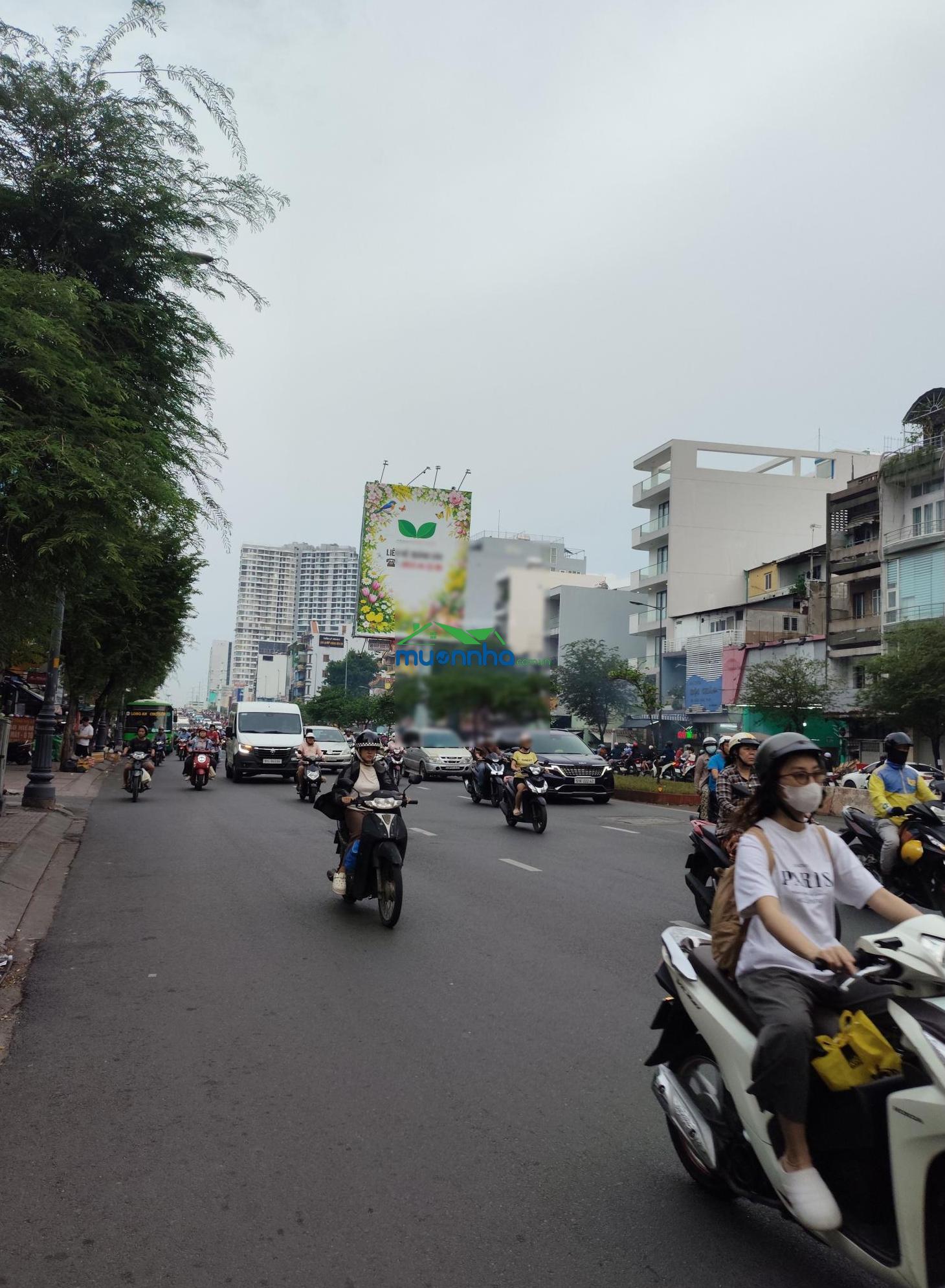 Bán nhà xe buýt đậu cửa. dt 55m2, 3 tầng. chỉ5t. ngay minh phụng - cây gõ - hồng bàng - phú lâm - 3