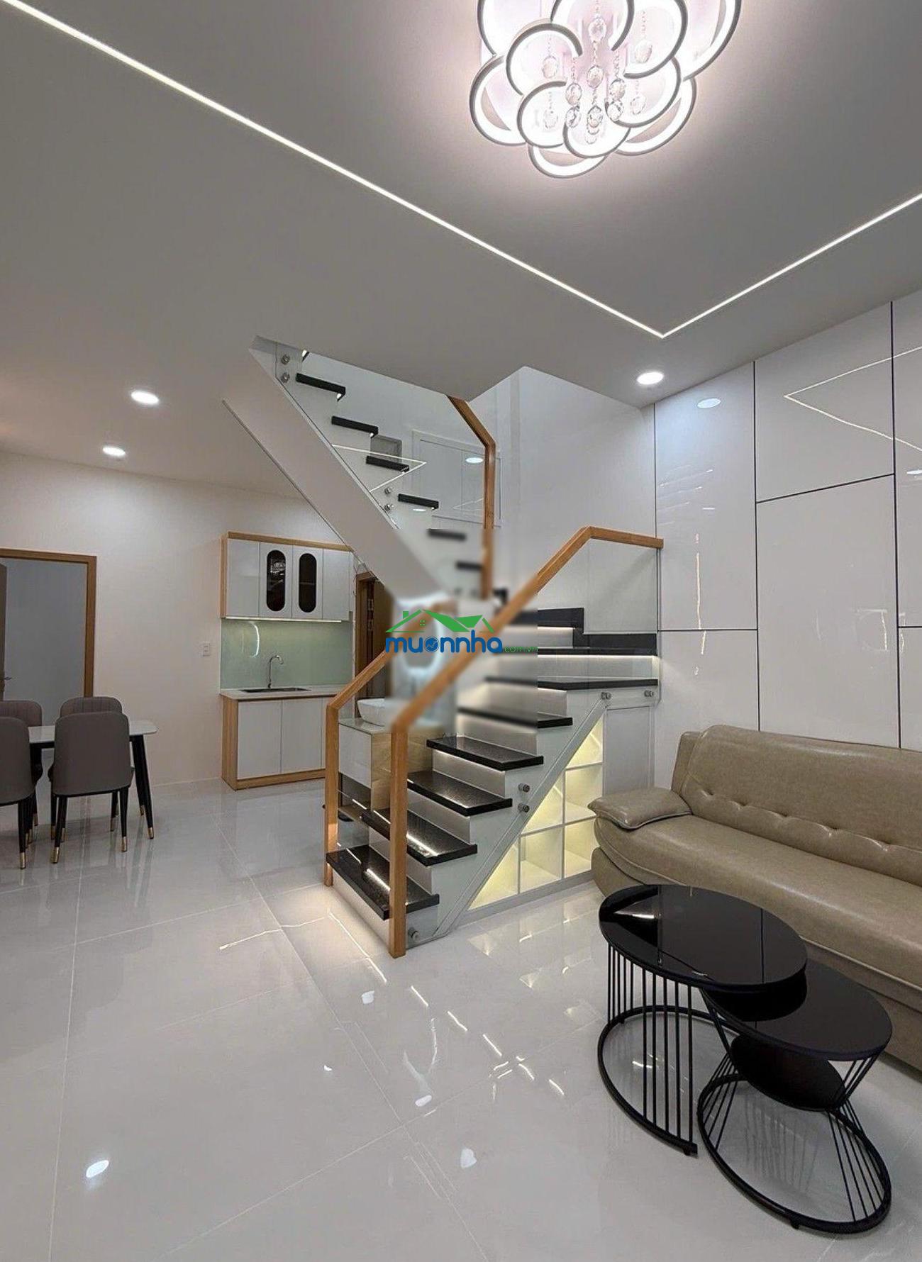 Hxh ngay sau mt khuông việt, đầm sen 4x10m 3pn full nội thất, chỉ 6 tỷ