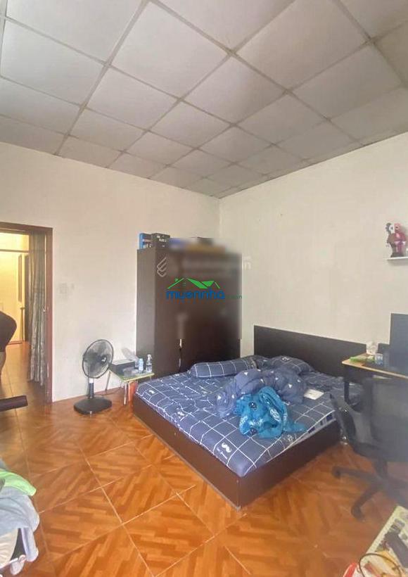 Bán nhà đẹp cấp 4 gần trạm y tế tân hiệp, hóc môn giá chỉ 1 tỷ 8. dt 65m², sổ hồng riêng